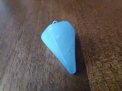 Geometric Quartz Pendulum